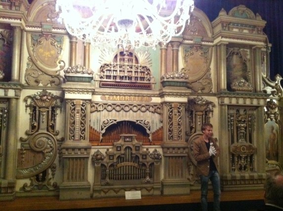 Organ for the stage